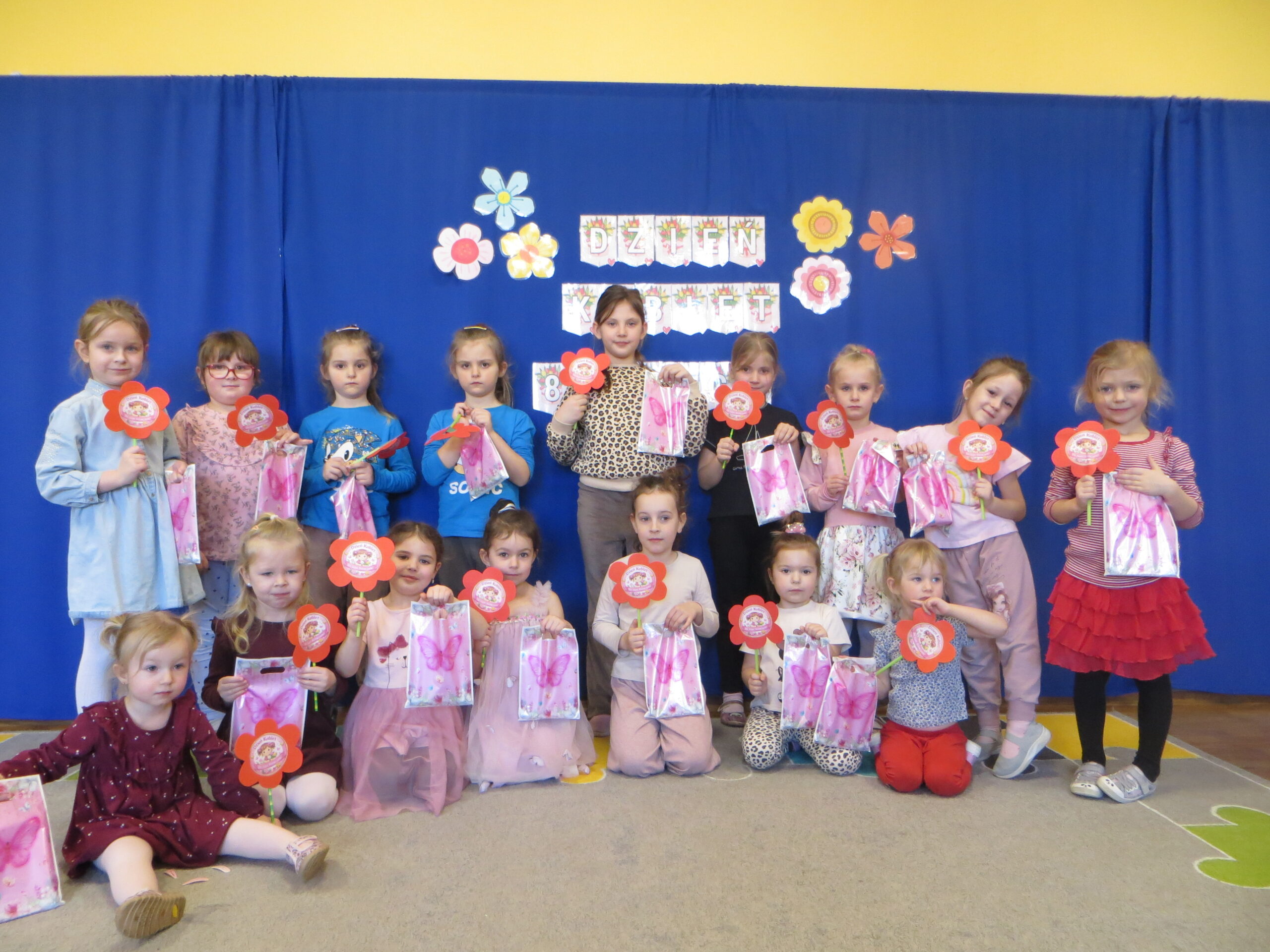 Dzień Kobiet u Bystrzaków: Słodko i z klasą