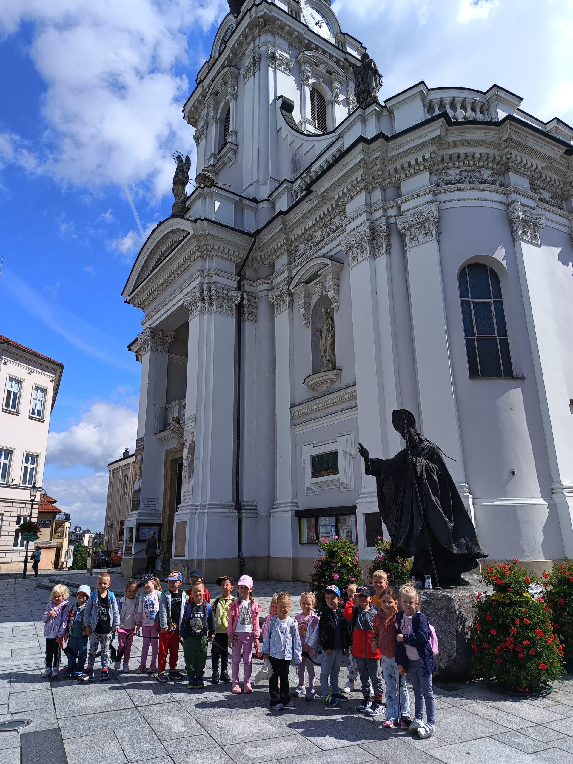 Śladami nauki i historii. Wycieczka przedszkolaków do Wadowic